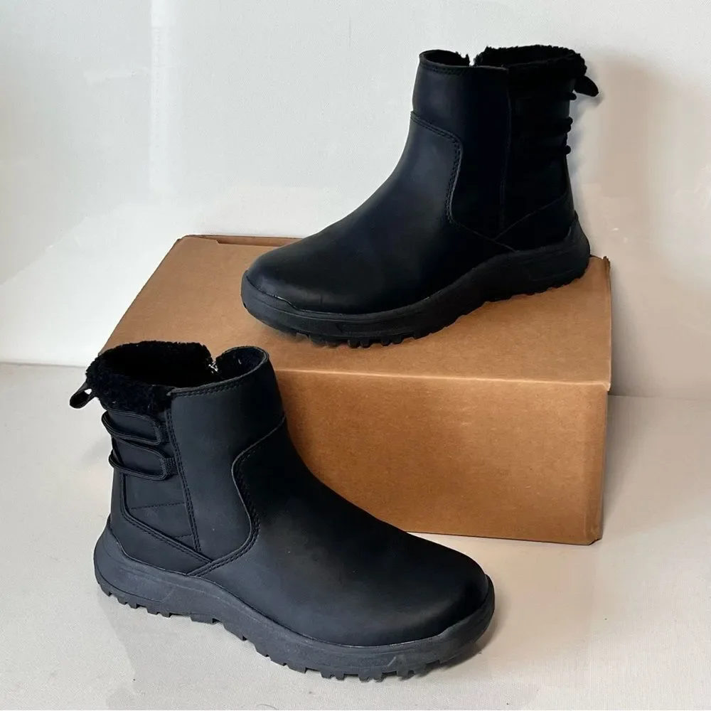 Khombu Sarah Water Repellent Ankle Boots